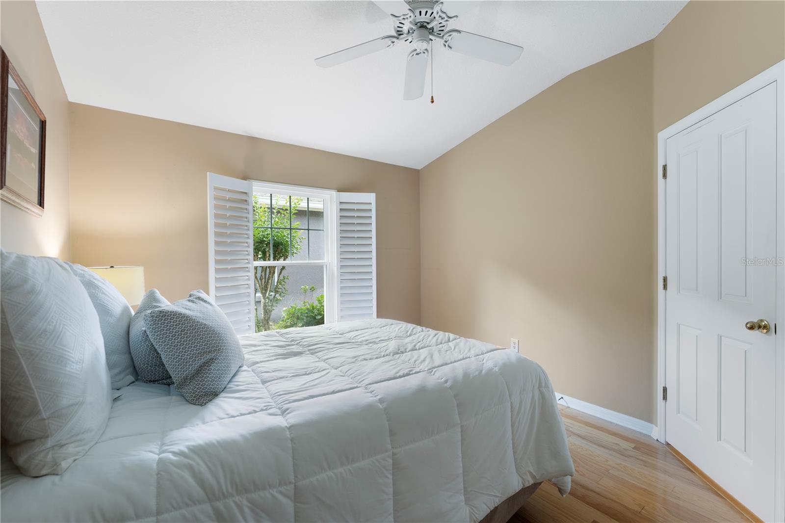 Image 29 of 65 For 9442 Hunters Pond Drive