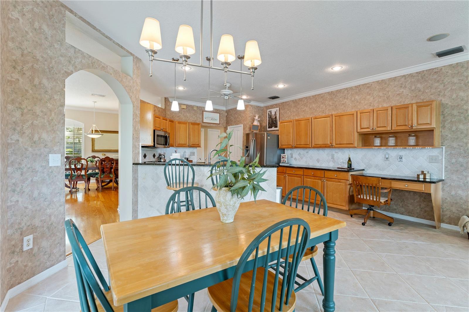 Image 3 of 65 For 9442 Hunters Pond Drive