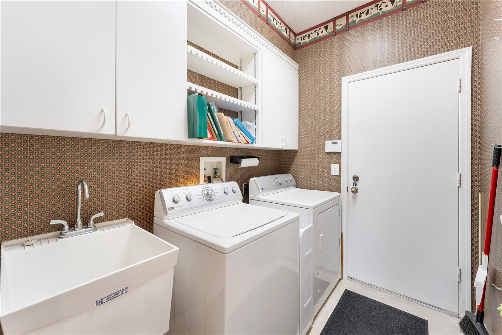 Image 39 of 65 For 9442 Hunters Pond Drive