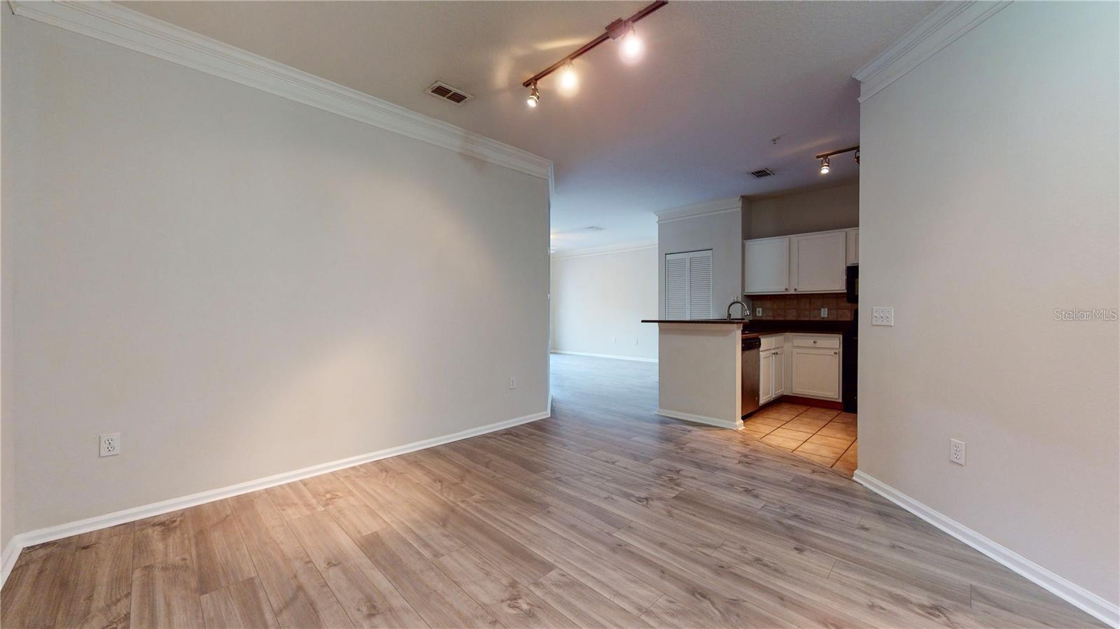 Image 2 of 40 For 4207 Dale Mabry Highway 3110