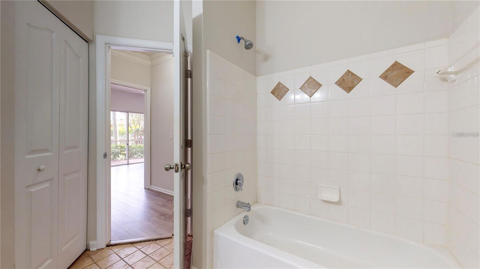 Image 23 of 40 For 4207 Dale Mabry Highway 3110