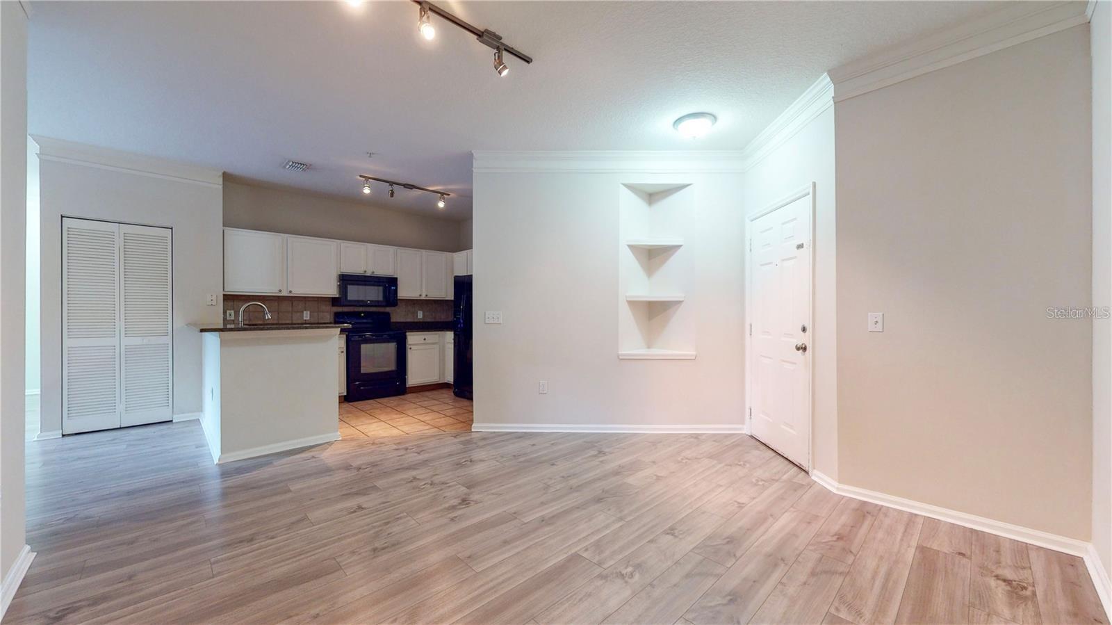 Image 3 of 40 For 4207 Dale Mabry Highway 3110