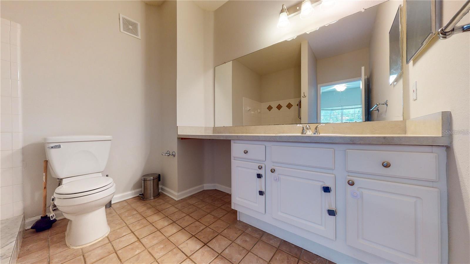 Image 33 of 40 For 4207 Dale Mabry Highway 3110