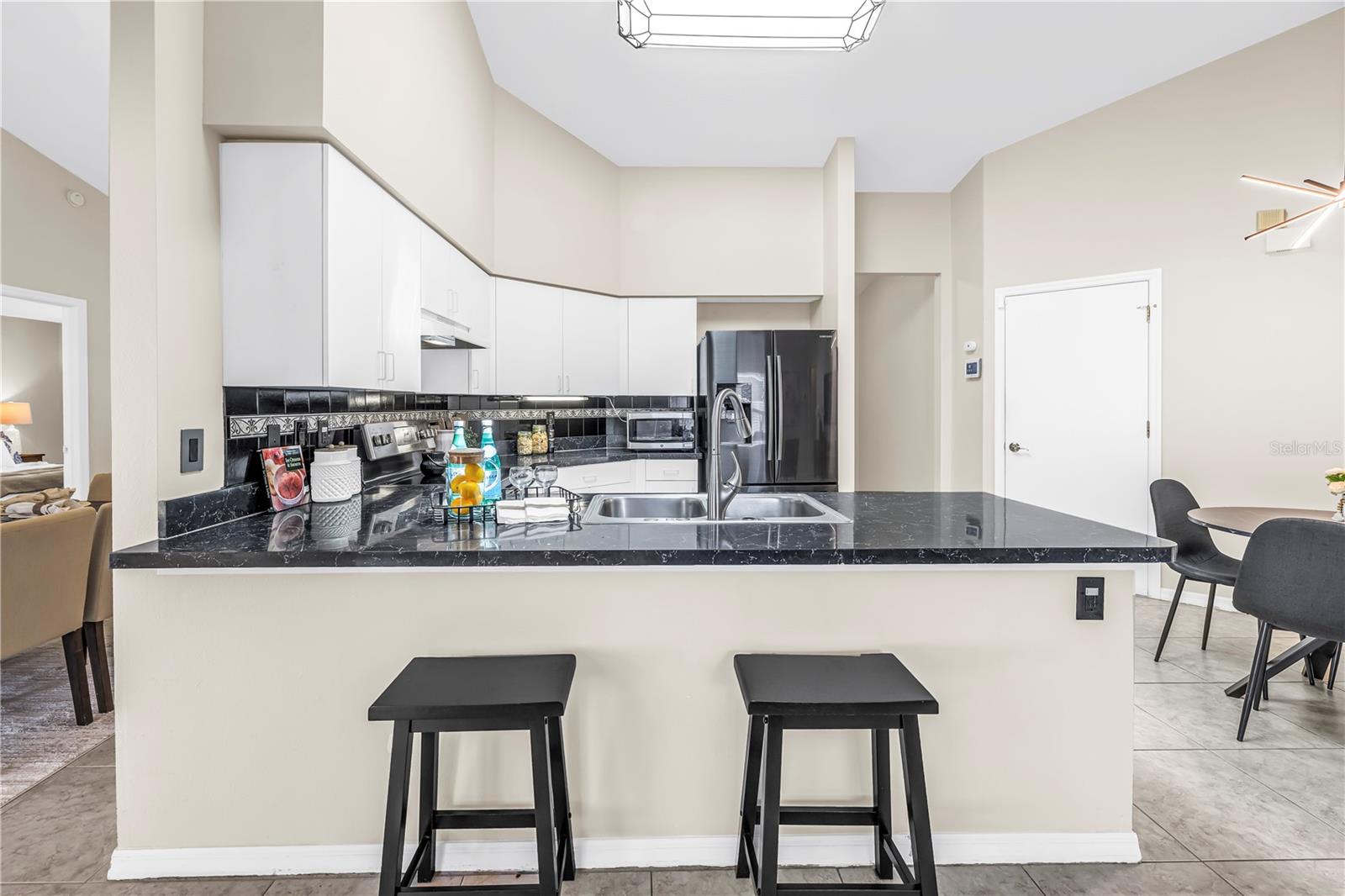 Image 19 of 56 For 5810 Bitter Orange Avenue