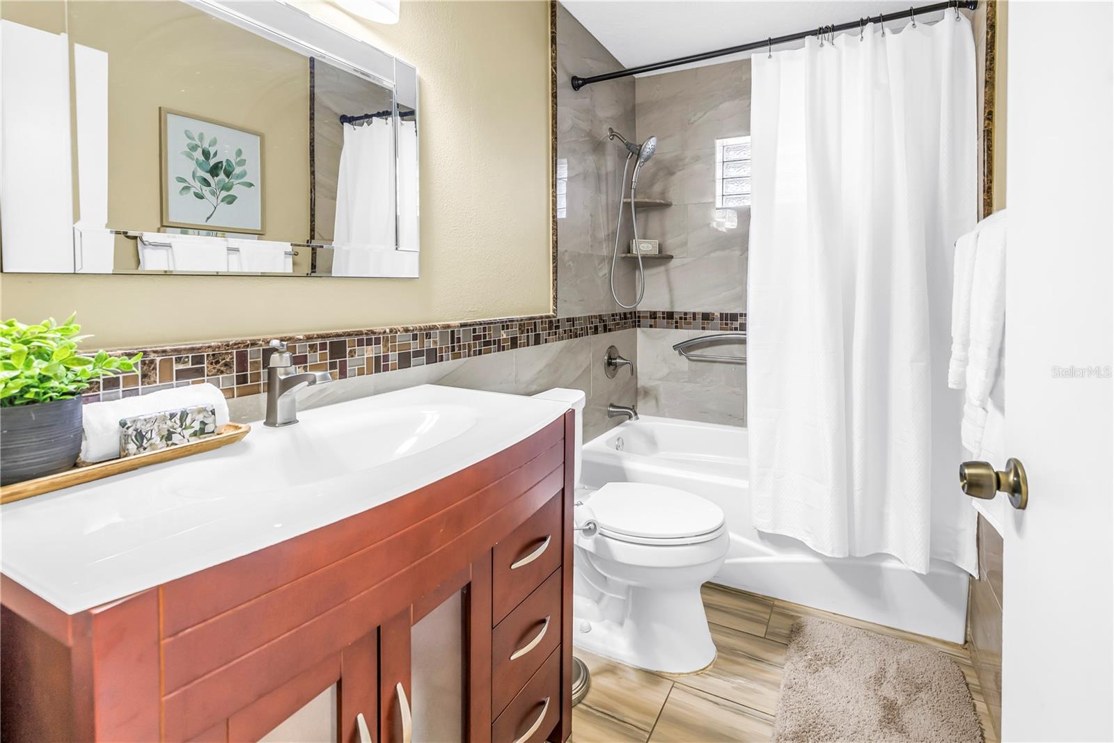 Image 32 of 56 For 5810 Bitter Orange Avenue