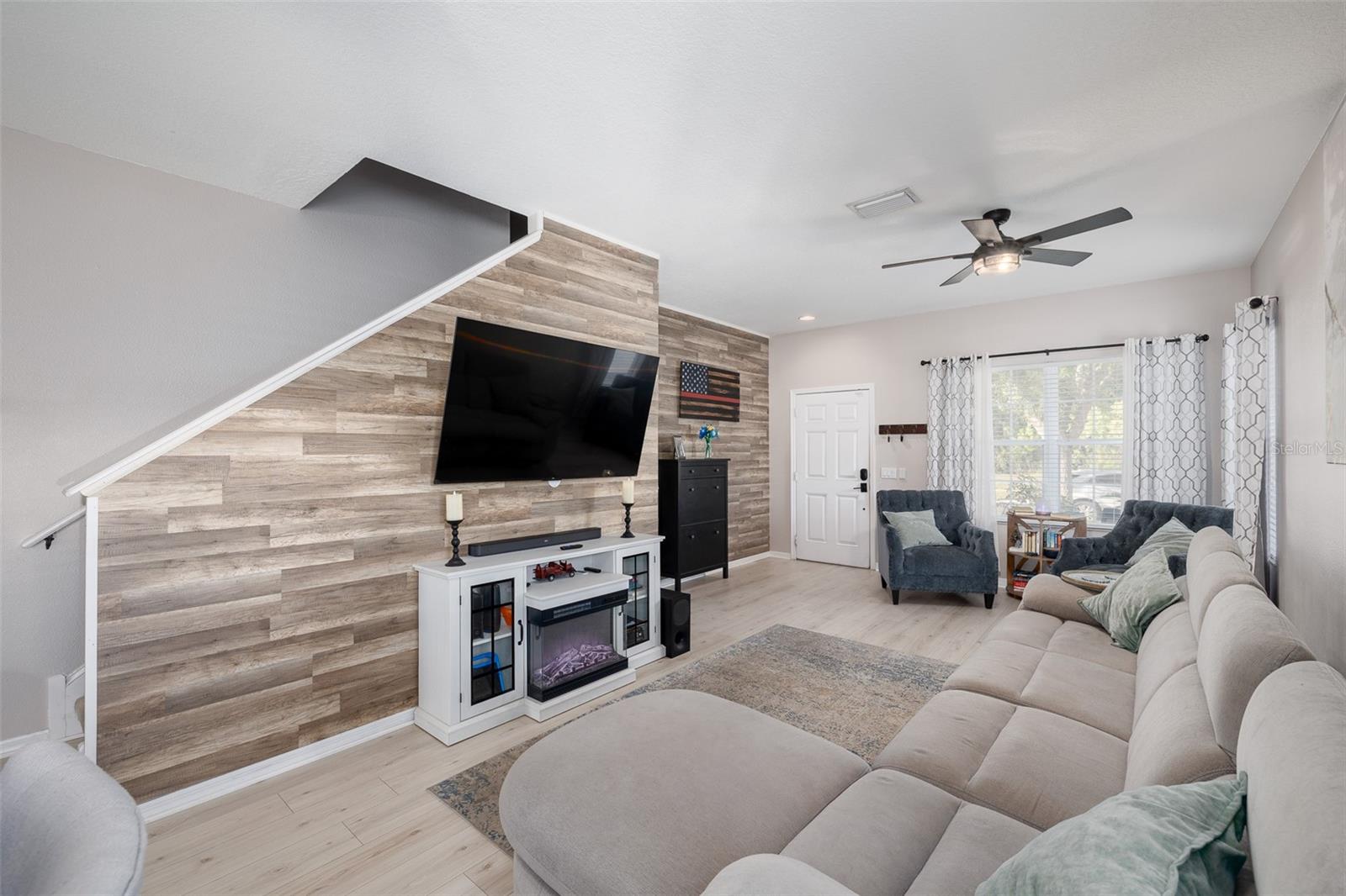 Image 2 of 23 For 9004 Grand Bayou Court