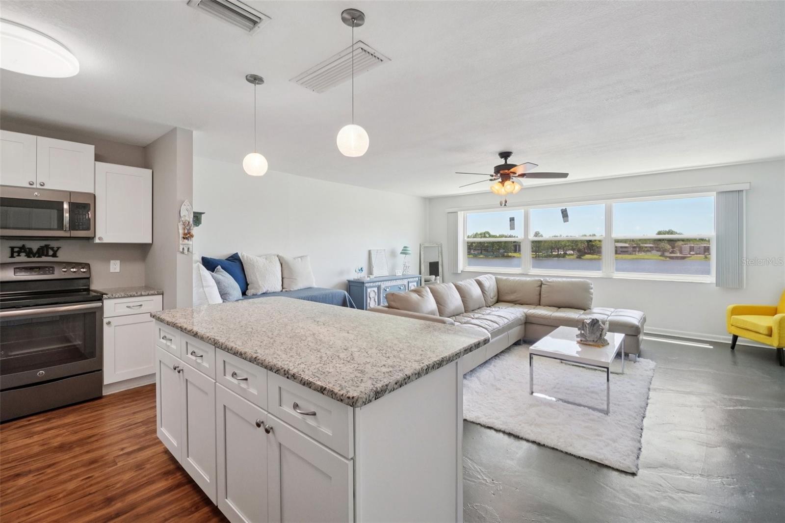 Image 18 of 29 For 3850 13th Avenue N 212