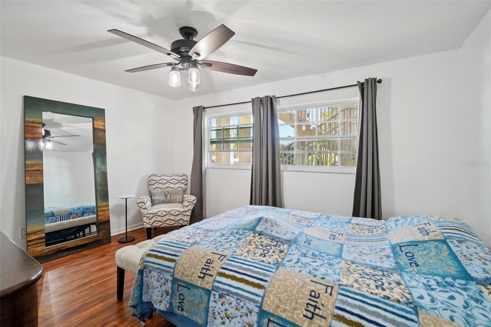 Image 19 of 29 For 3850 13th Avenue N 212