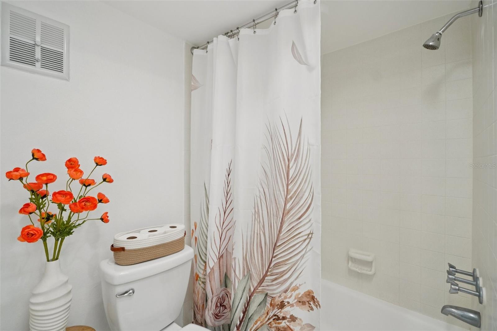 Image 22 of 29 For 3850 13th Avenue N 212