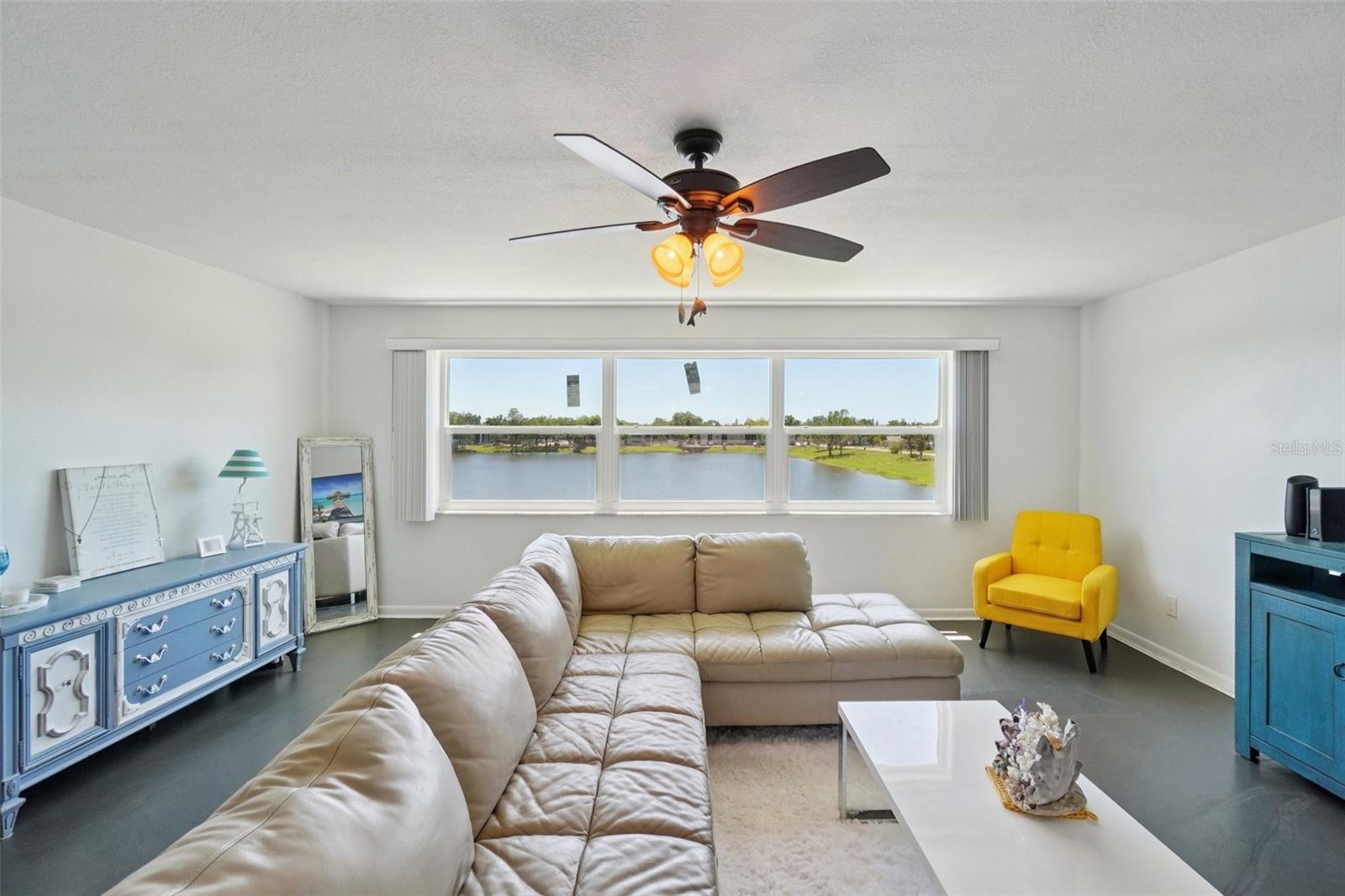 Image 6 of 29 For 3850 13th Avenue N 212