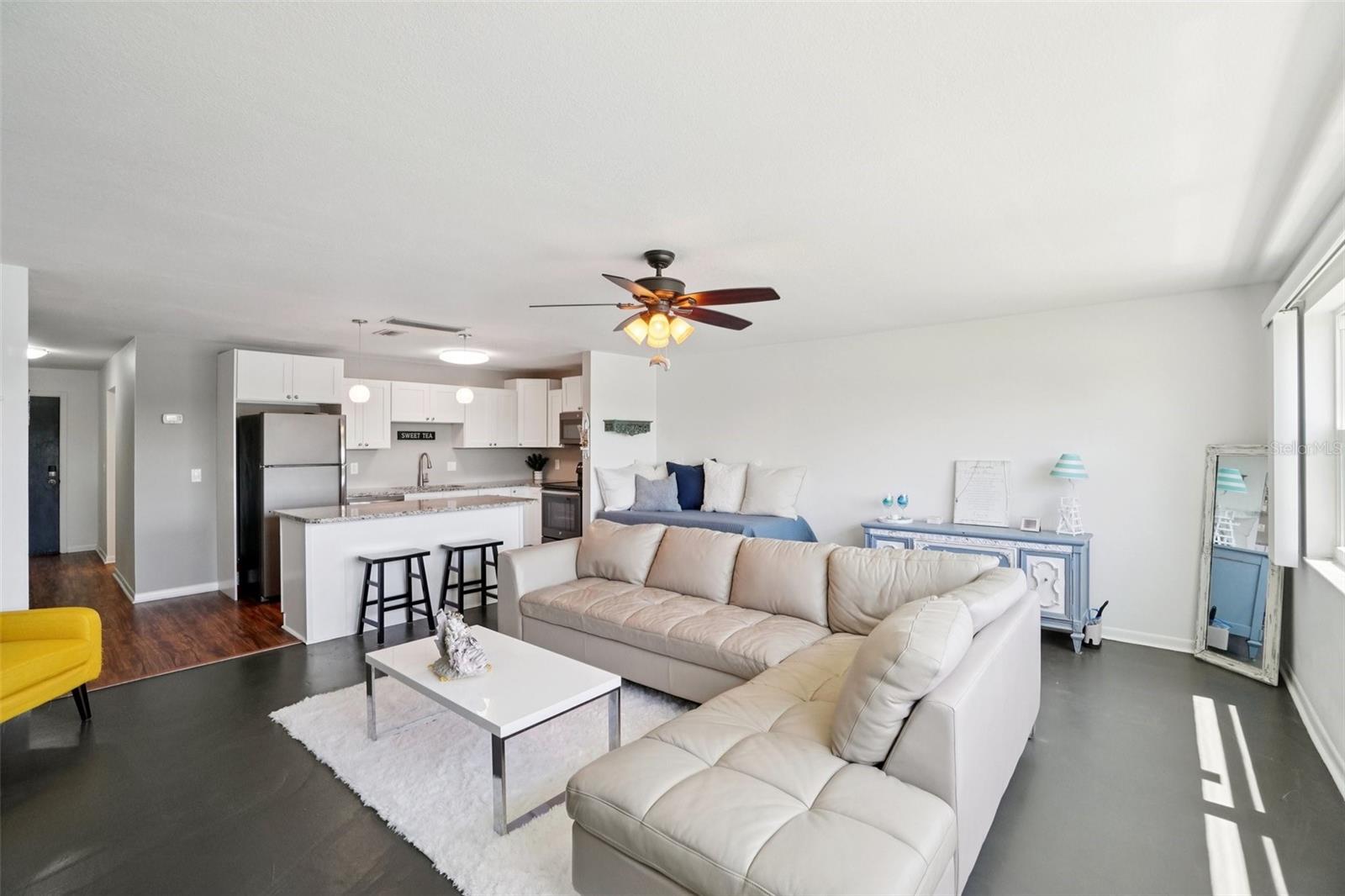 Image 8 of 29 For 3850 13th Avenue N 212