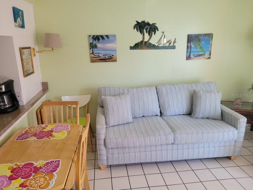 Image 11 of 47 For 8567 Gulf Boulevard 3n