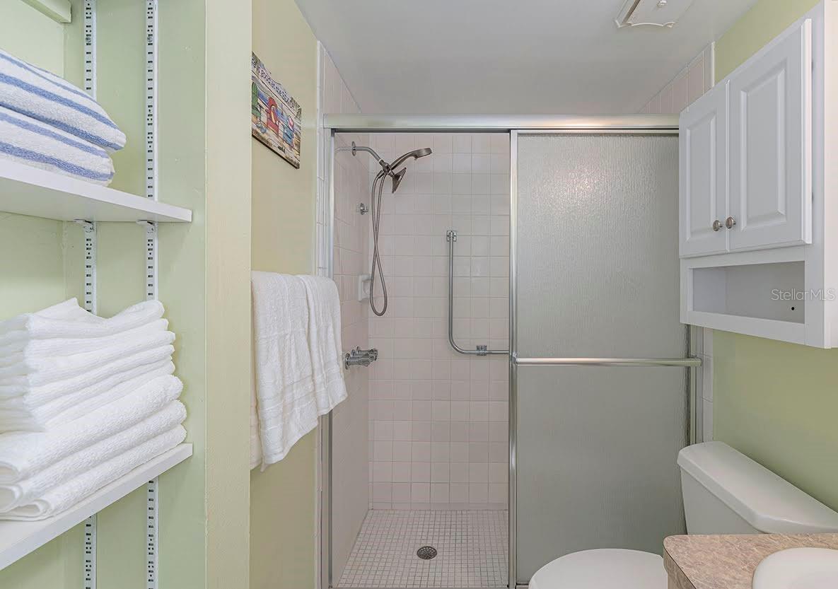 Image 24 of 47 For 8567 Gulf Boulevard 3n