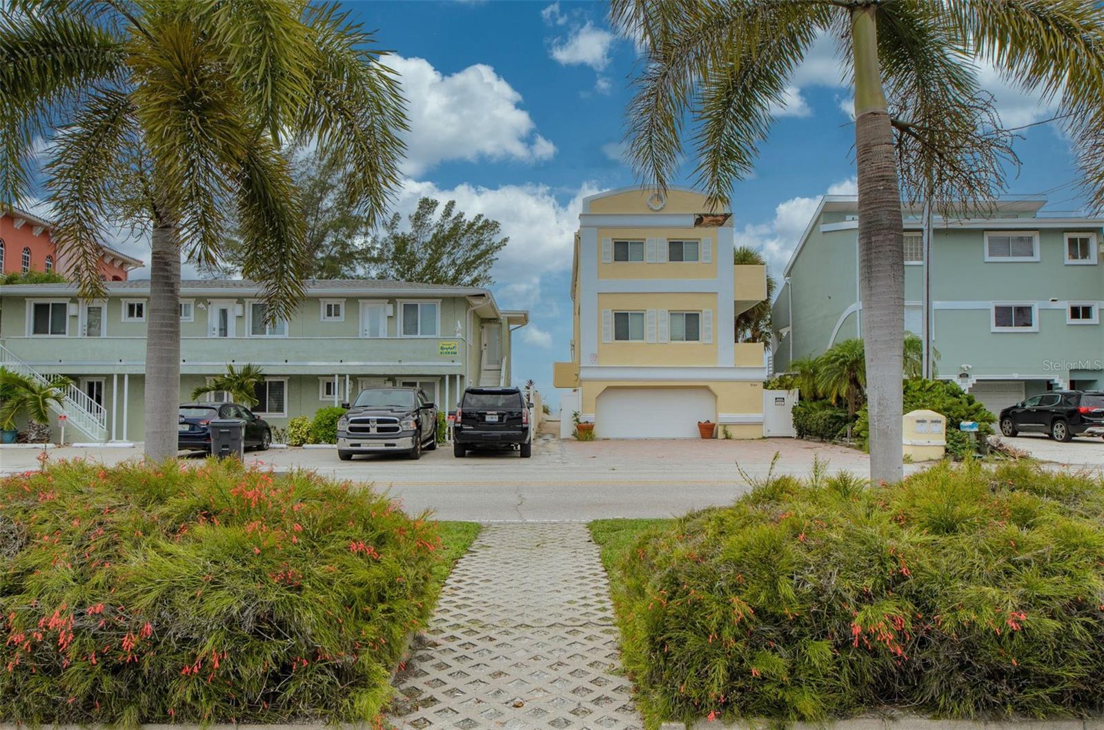 Image 37 of 47 For 8567 Gulf Boulevard 3n