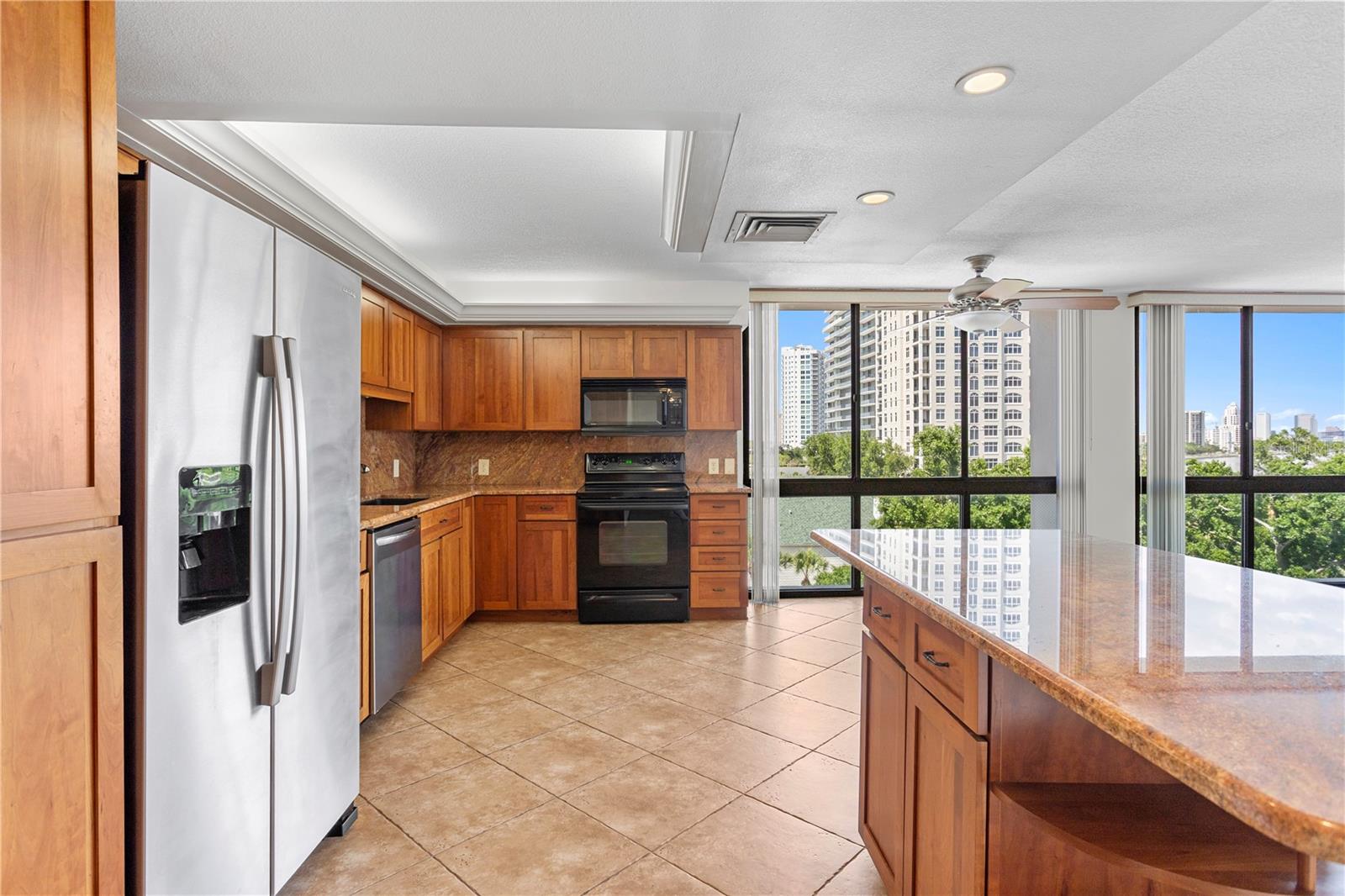 Image 12 of 41 For 3301 Bayshore Boulevard 702e