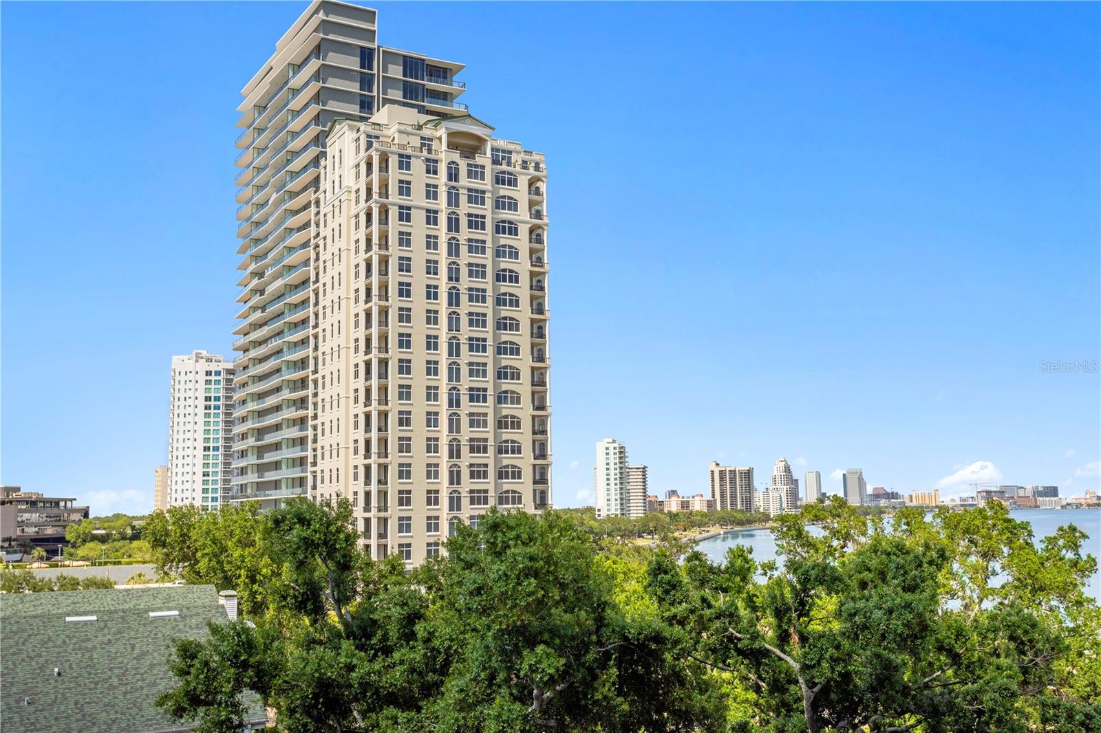 Image 14 of 41 For 3301 Bayshore Boulevard 702e