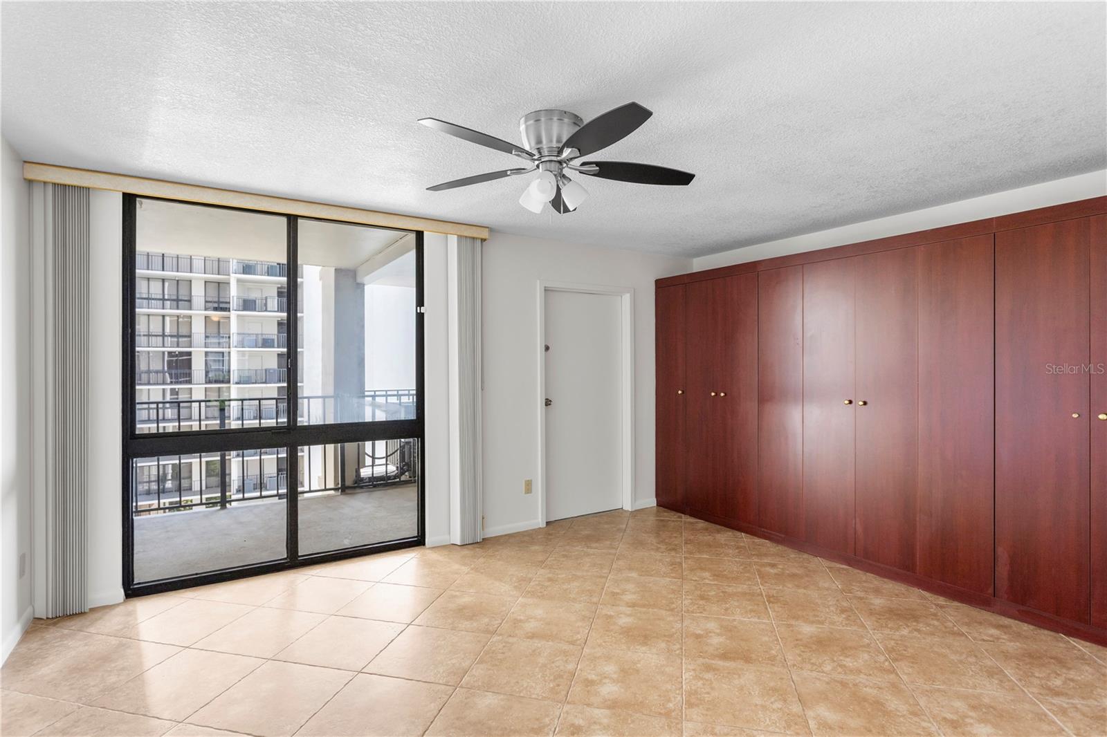 Image 27 of 41 For 3301 Bayshore Boulevard 702e