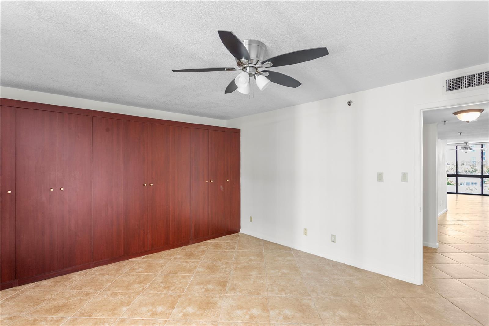 Image 28 of 41 For 3301 Bayshore Boulevard 702e