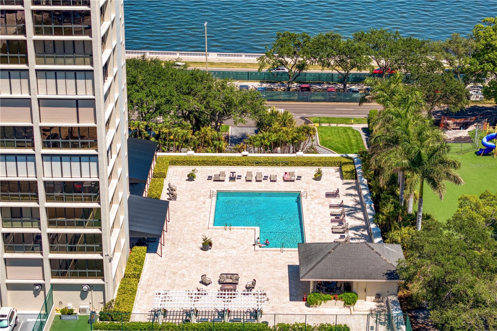Image 31 of 41 For 3301 Bayshore Boulevard 702e