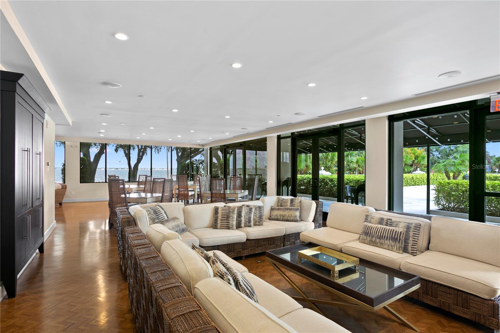 Image 37 of 41 For 3301 Bayshore Boulevard 702e