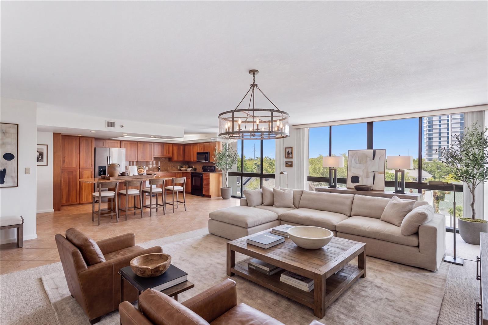 Image 4 of 41 For 3301 Bayshore Boulevard 702e