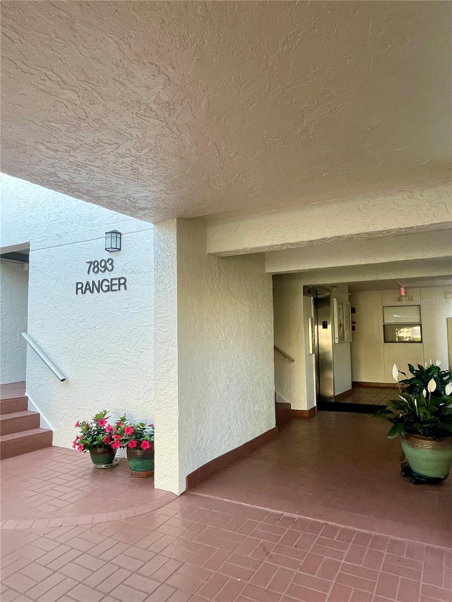 Image 18 of 30 For 7893 Sailboat Key Boulevard S 202