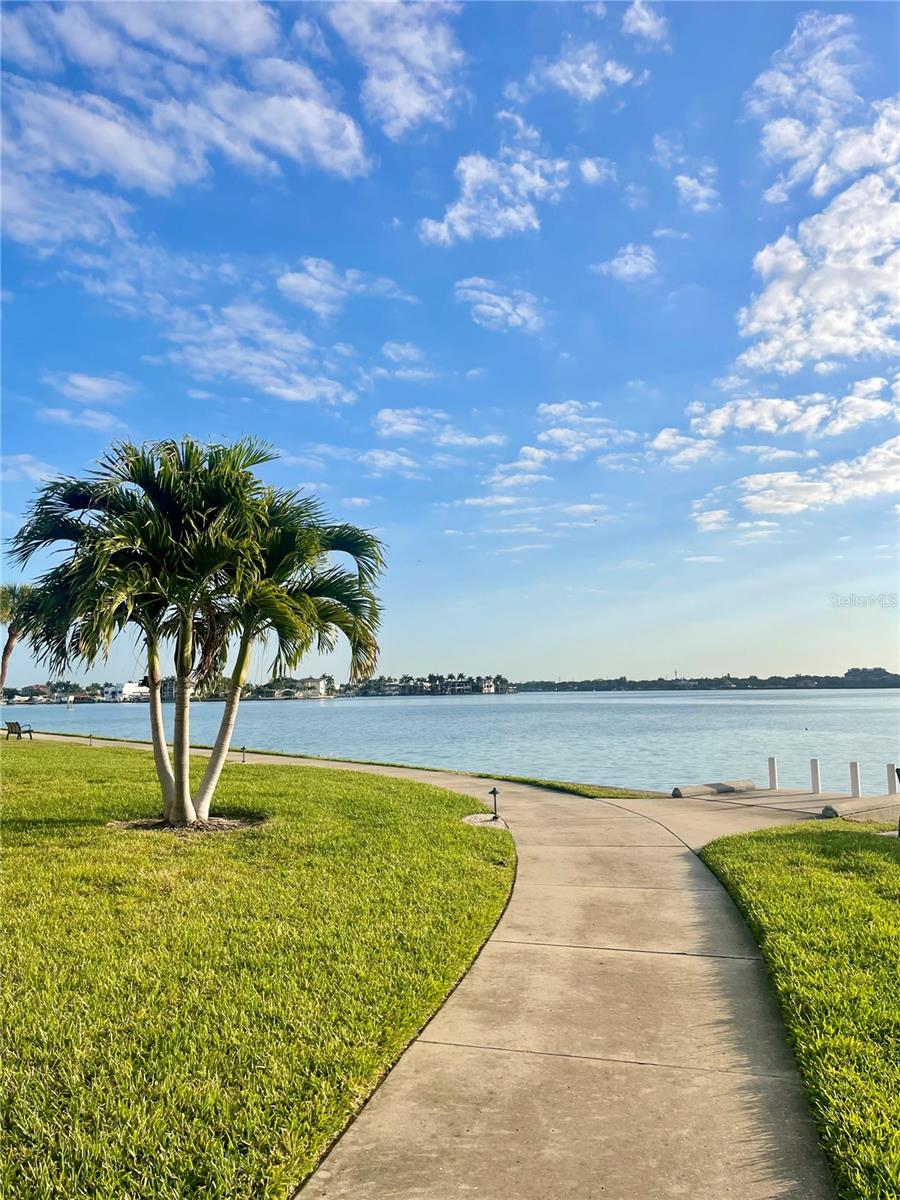 Image 20 of 30 For 7893 Sailboat Key Boulevard S 202