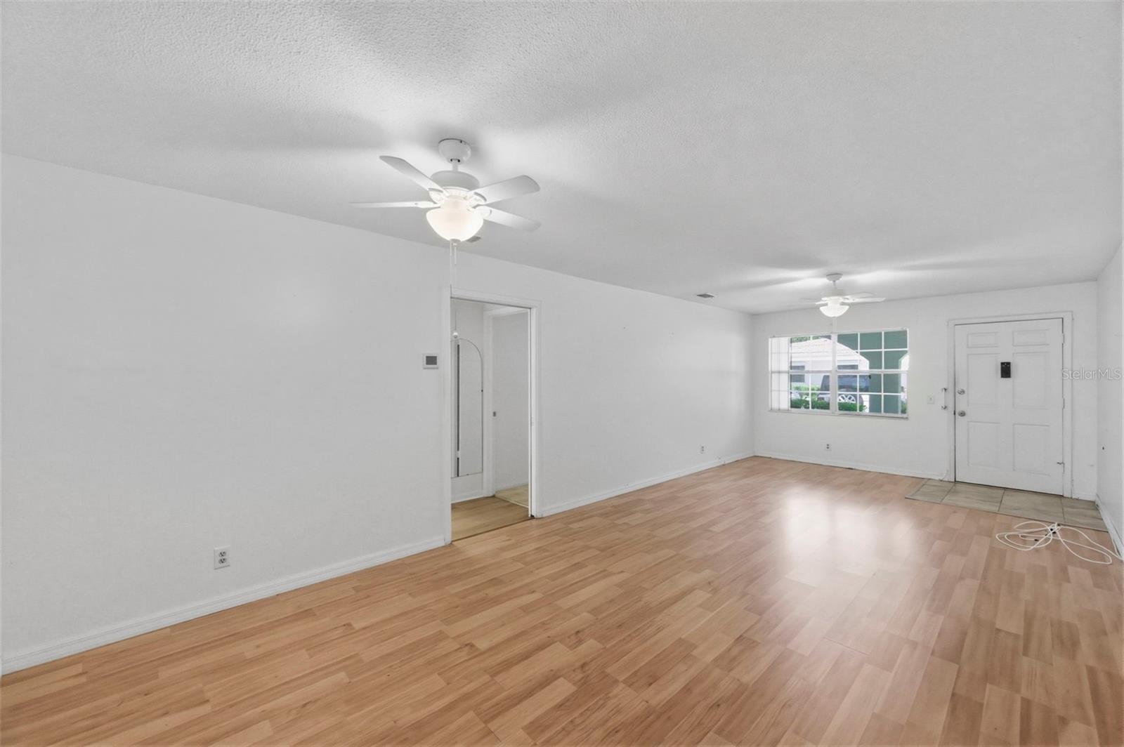 Image 11 of 47 For 11200 102nd Avenue 115