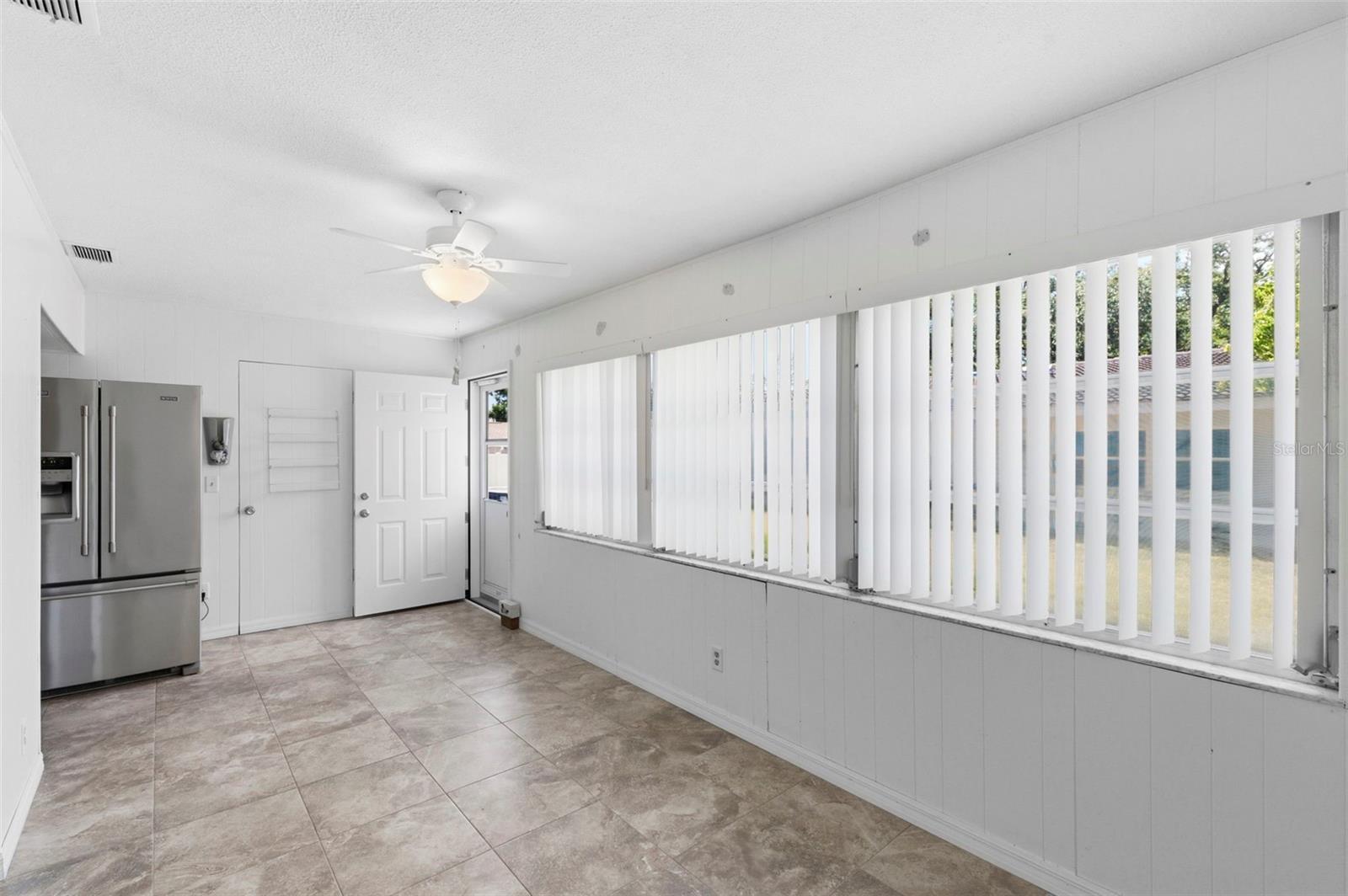 Image 18 of 47 For 11200 102nd Avenue 115