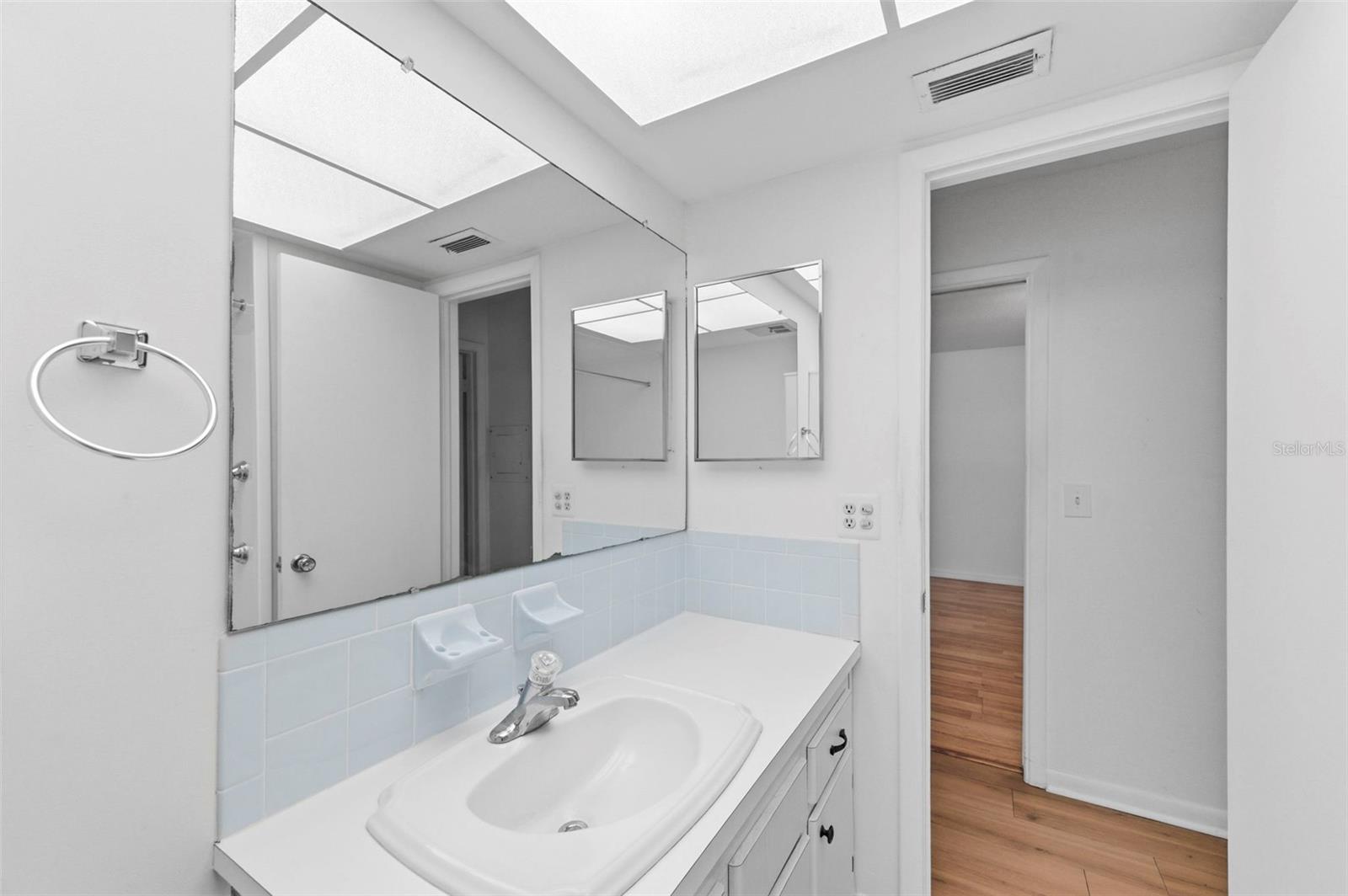 Image 27 of 47 For 11200 102nd Avenue 115