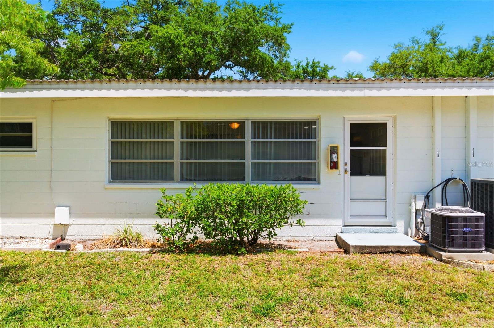 Image 31 of 47 For 11200 102nd Avenue 115