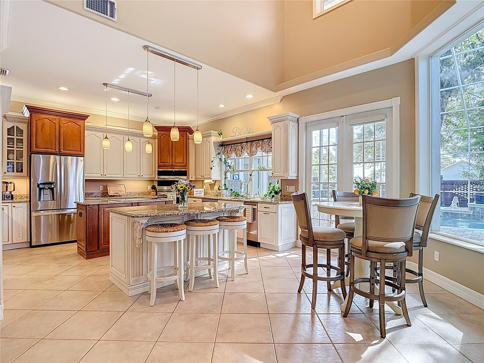 Image 28 of 75 For 2425 Valrico Forest Drive