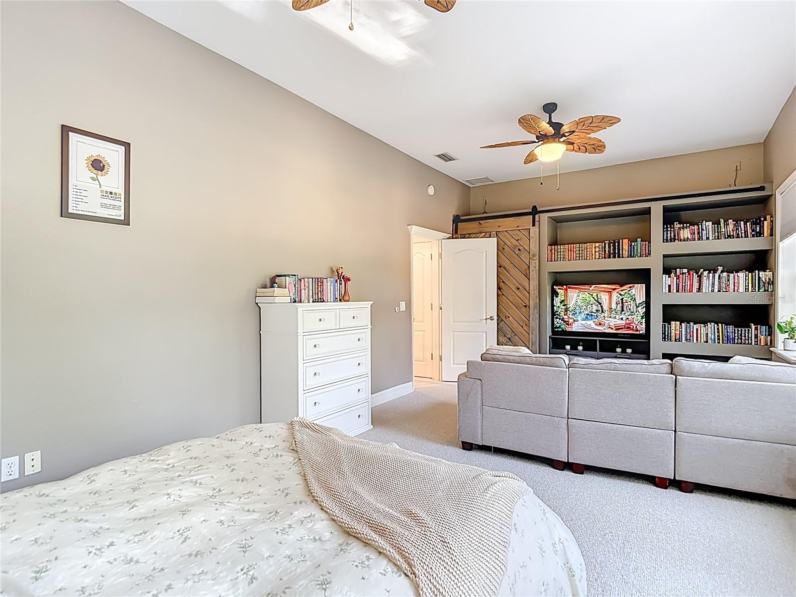 Image 41 of 75 For 2425 Valrico Forest Drive