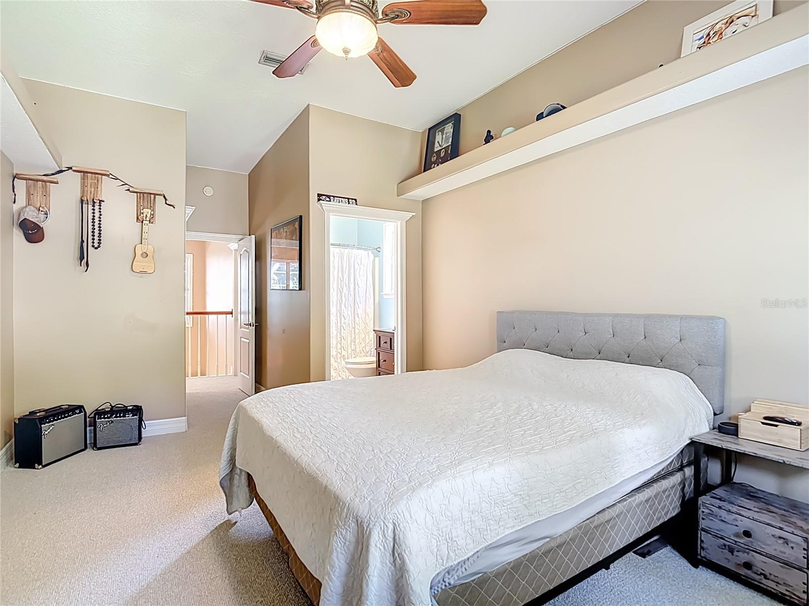 Image 49 of 75 For 2425 Valrico Forest Drive