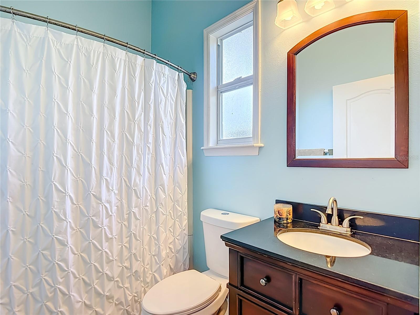 Image 51 of 75 For 2425 Valrico Forest Drive