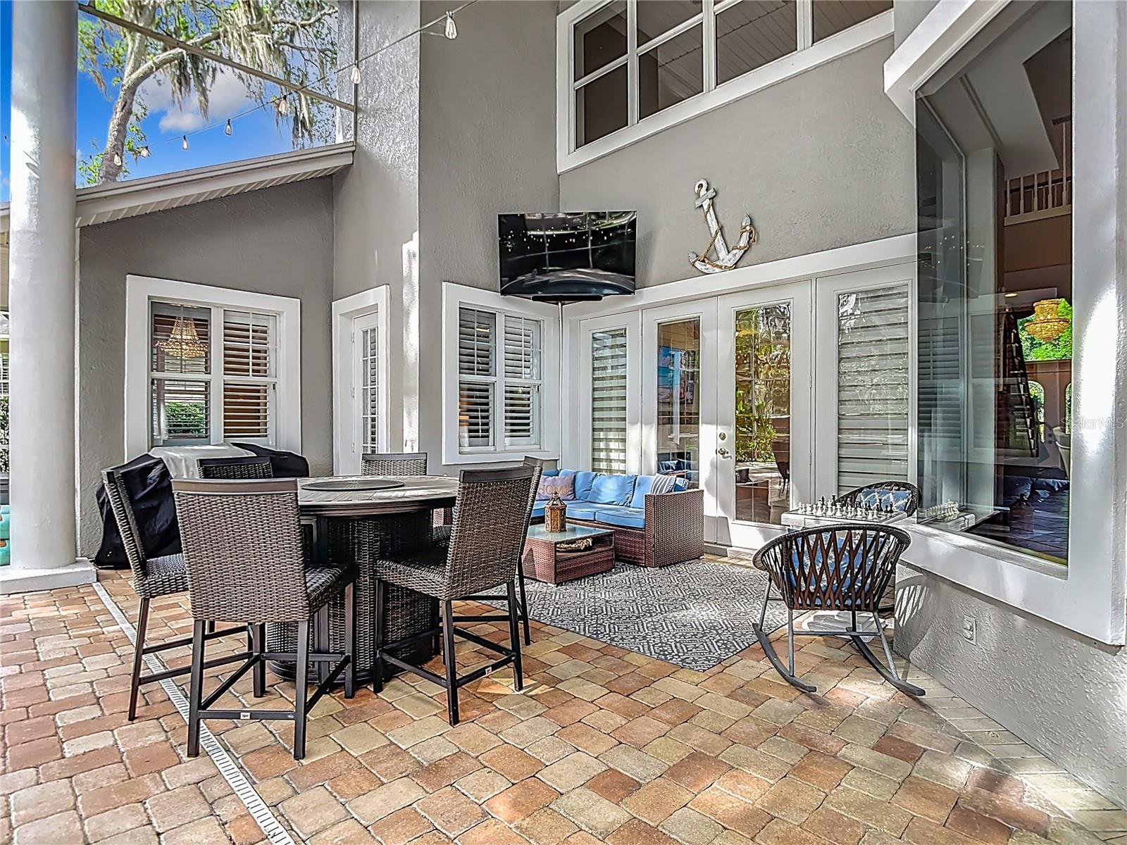 Image 66 of 75 For 2425 Valrico Forest Drive