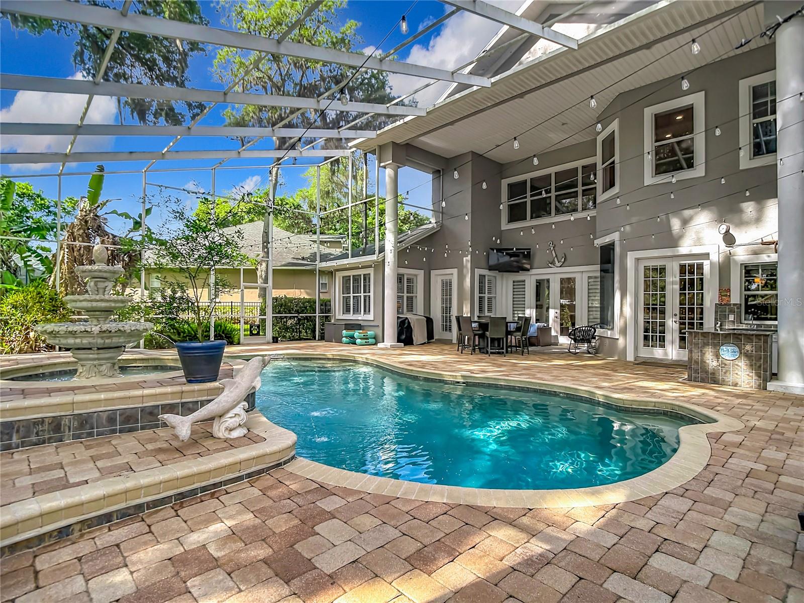 Image 70 of 75 For 2425 Valrico Forest Drive