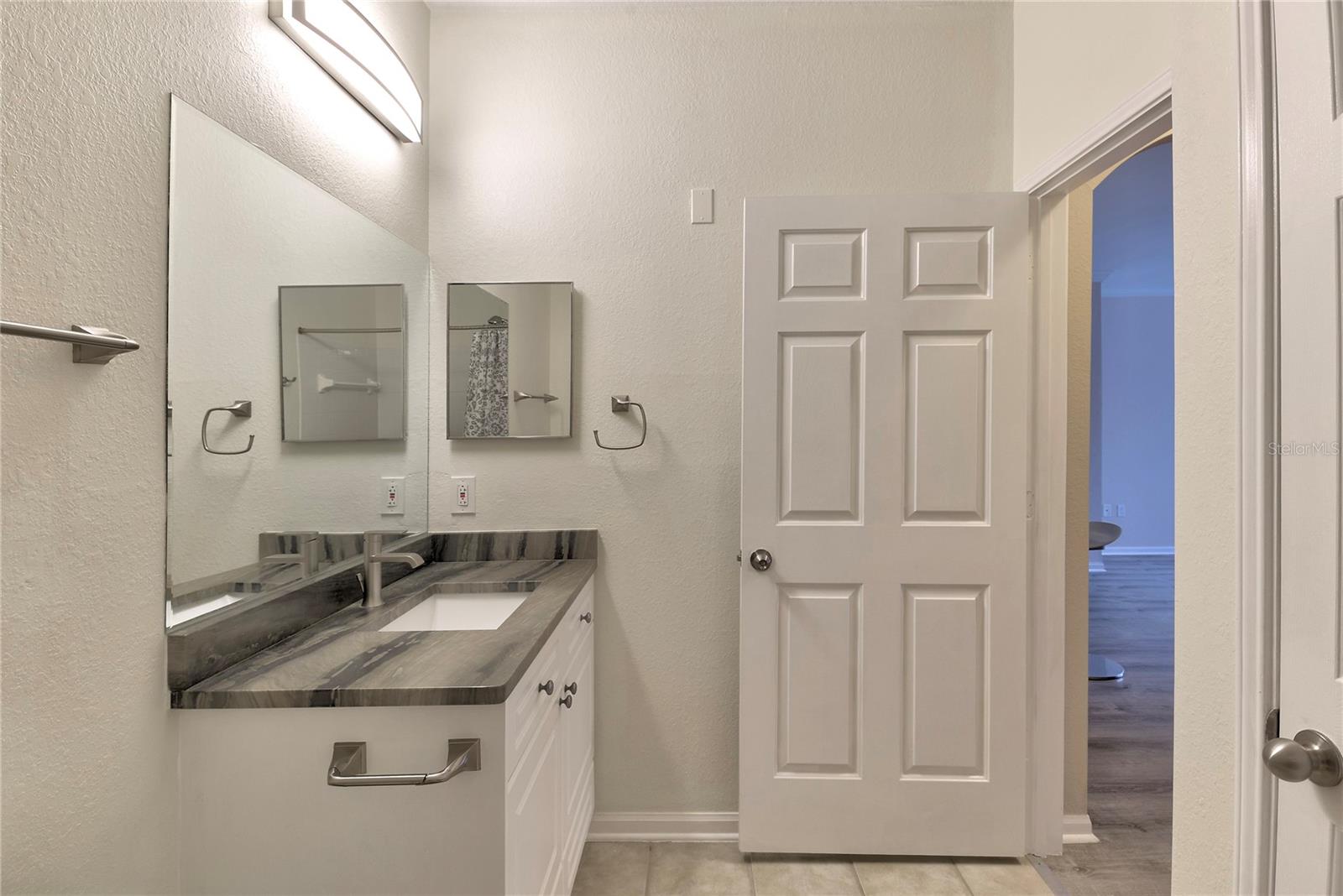 Image 11 of 19 For 1216 Missouri Avenue 125