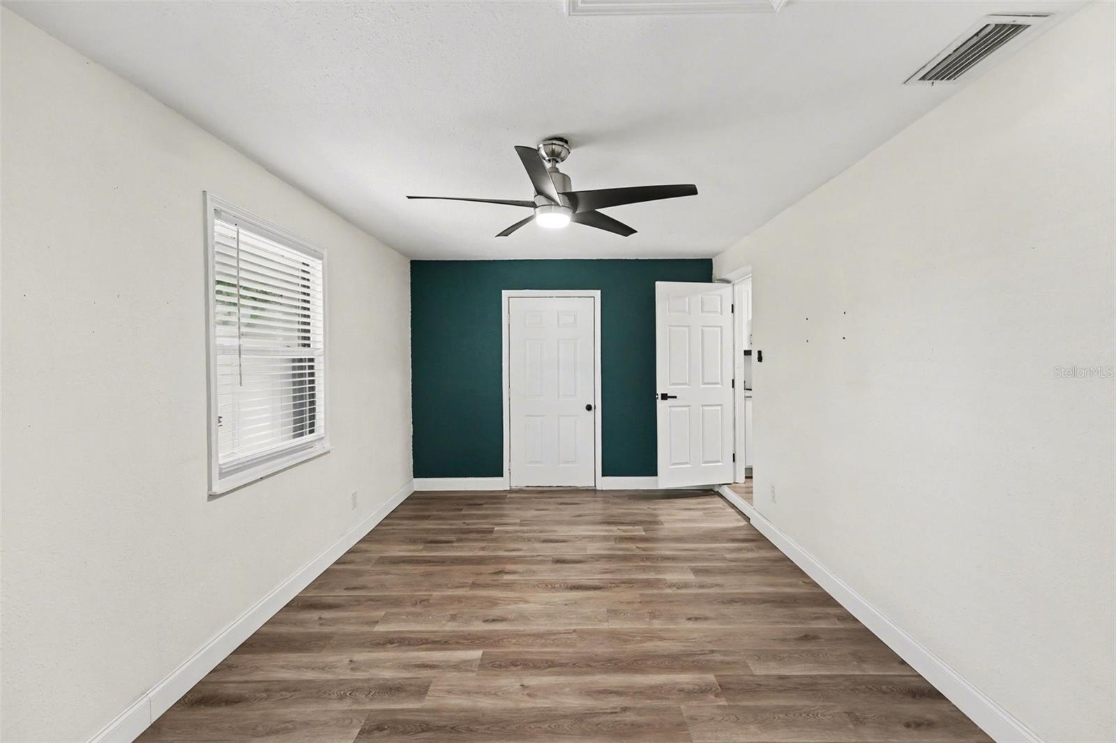 Image 16 of 25 For 9346 89th Ave