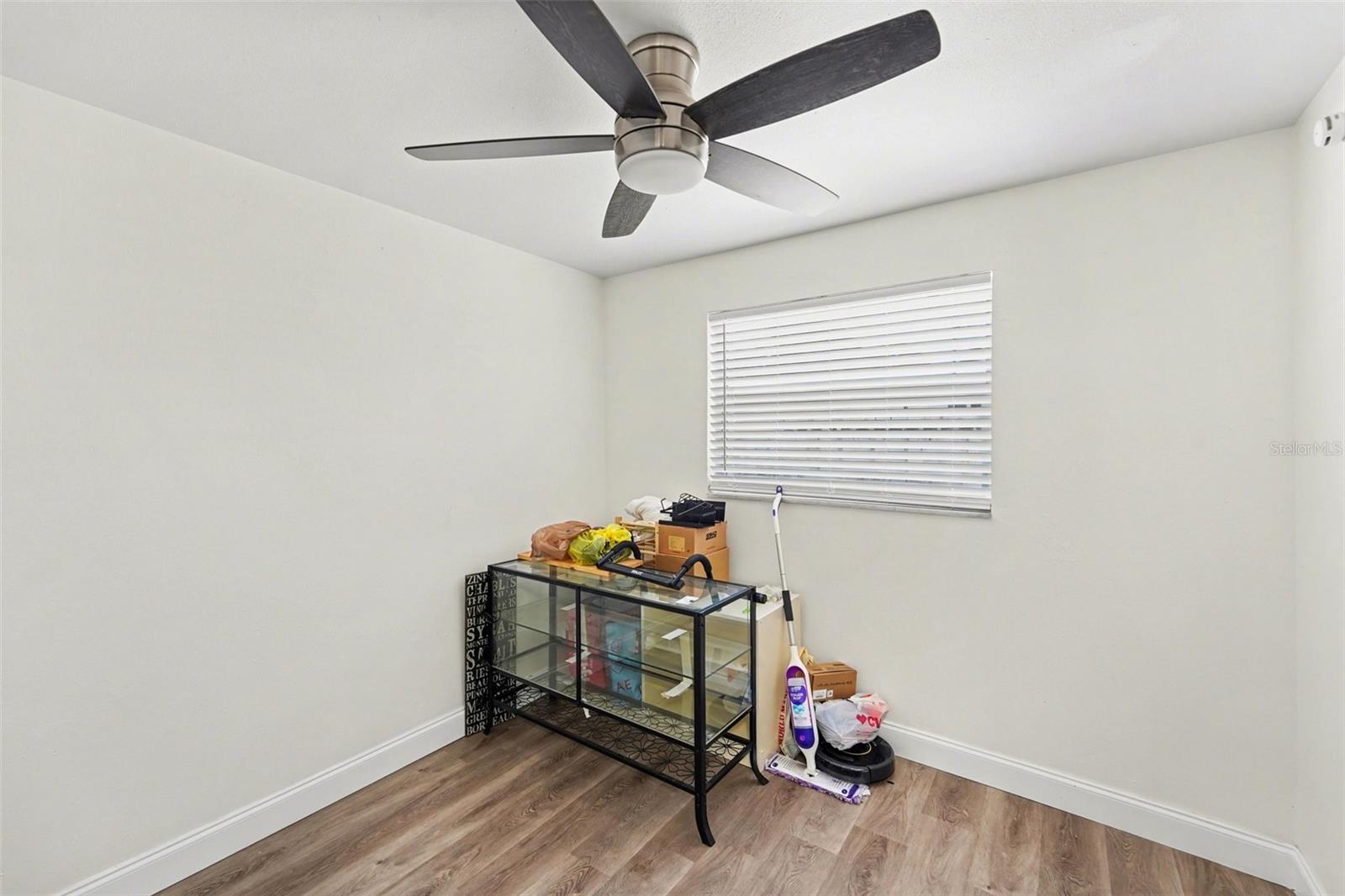 Image 17 of 25 For 9346 89th Ave