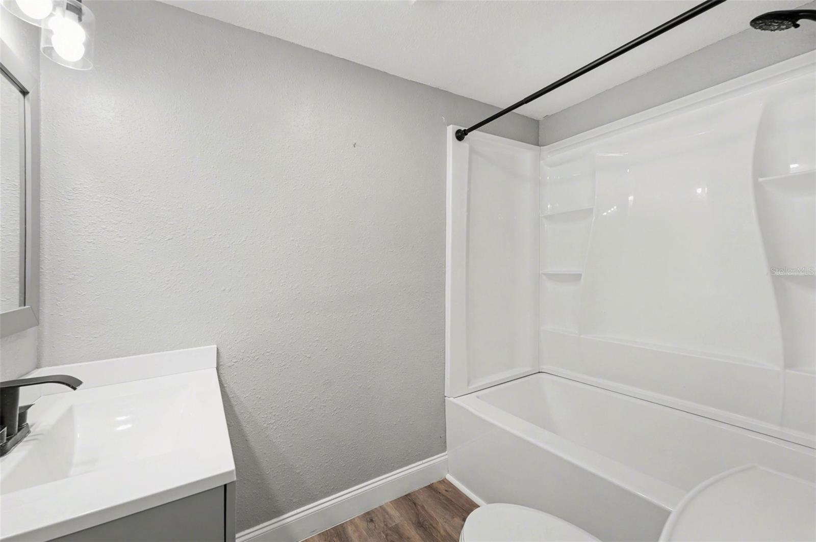 Image 20 of 25 For 9346 89th Ave