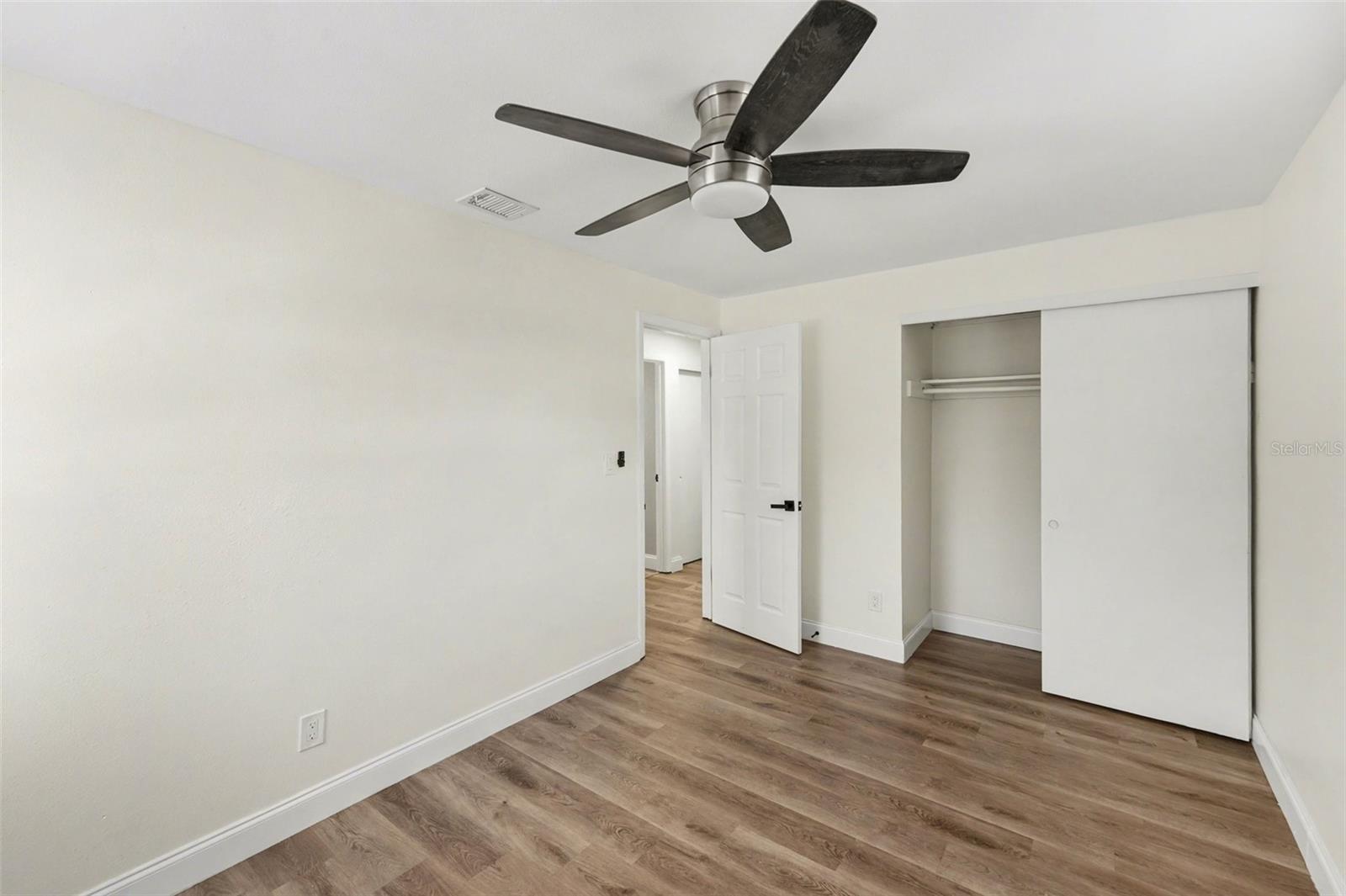 Image 9 of 25 For 9346 89th Ave