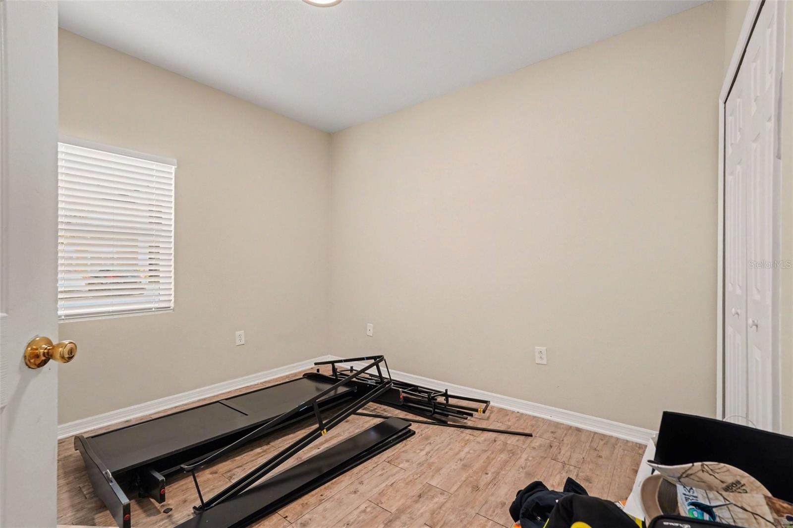 Image 19 of 26 For 9517 Amberdale Court 102