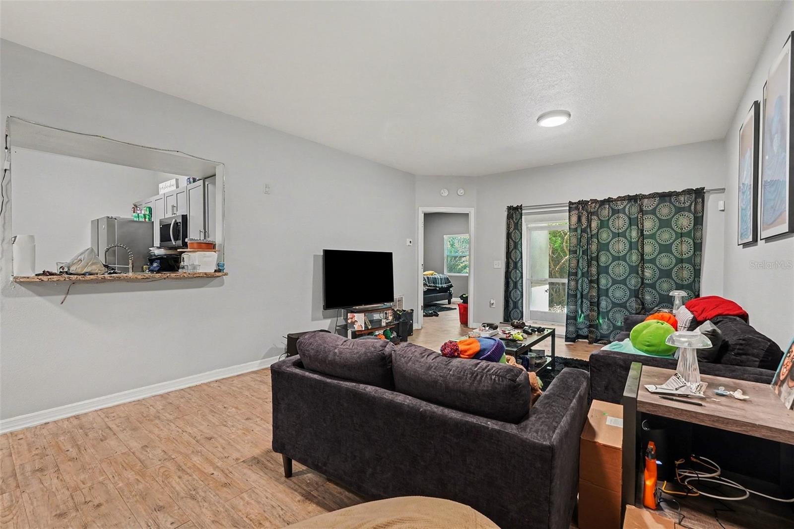 Image 7 of 26 For 9517 Amberdale Court 102
