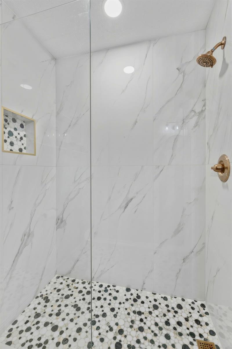 Image 27 of 66 For 1360 Sago Court