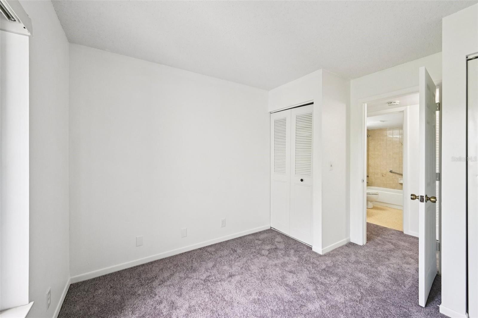 Image 15 of 31 For 1575 Silver Pine Way F2