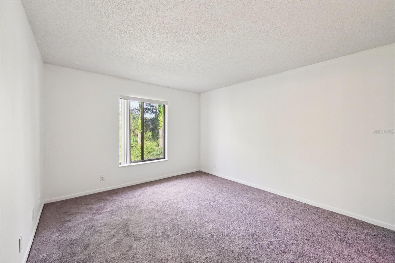 Image 17 of 31 For 1575 Silver Pine Way F2