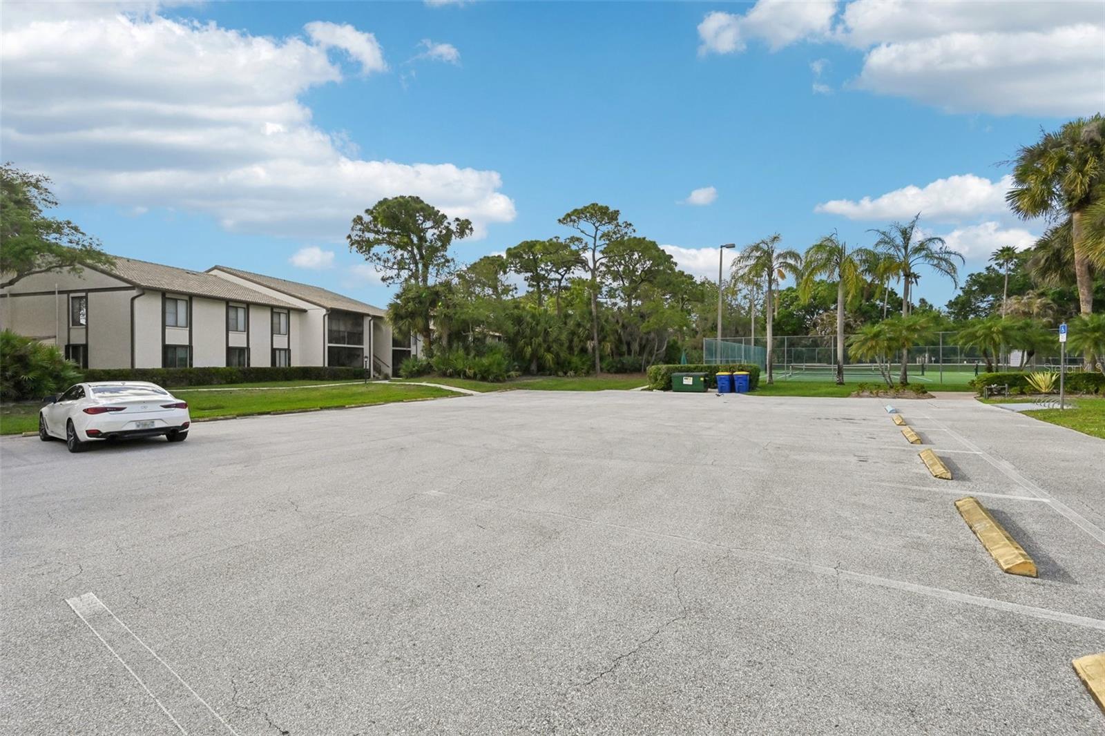 Image 30 of 31 For 1575 Silver Pine Way F2