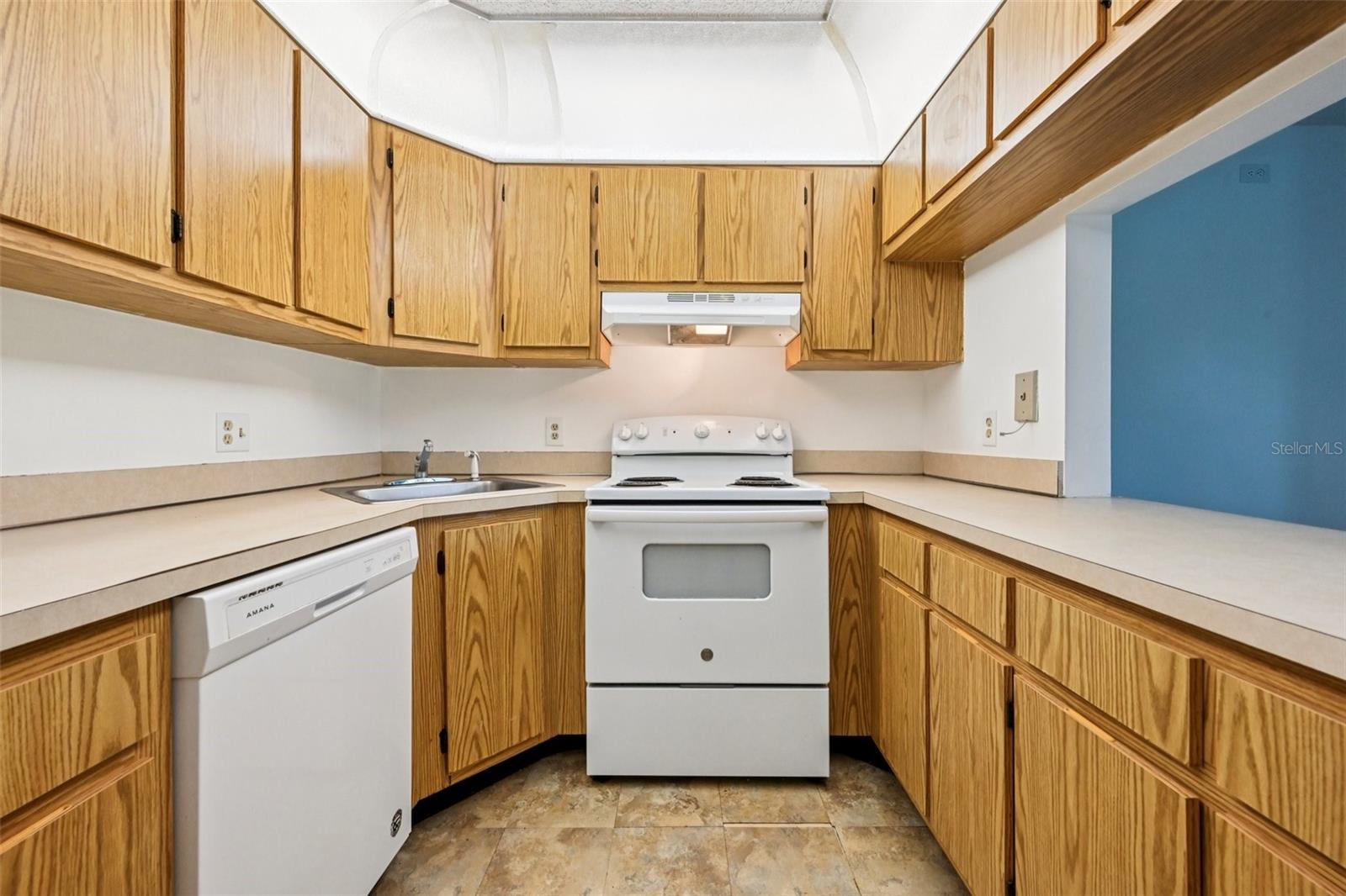 Image 9 of 31 For 1575 Silver Pine Way F2