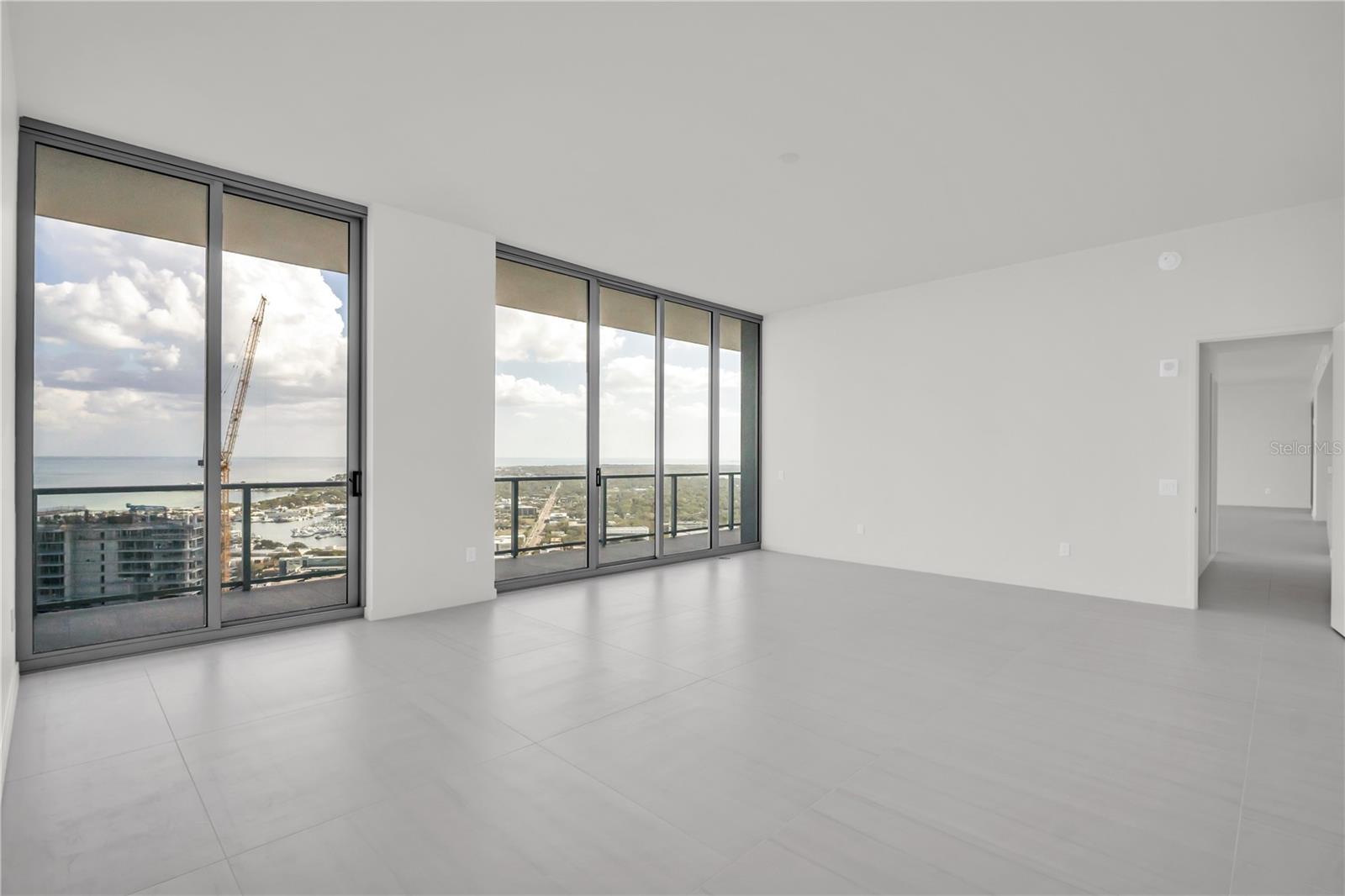 Image 14 of 39 For 400 Central Avenue 4002